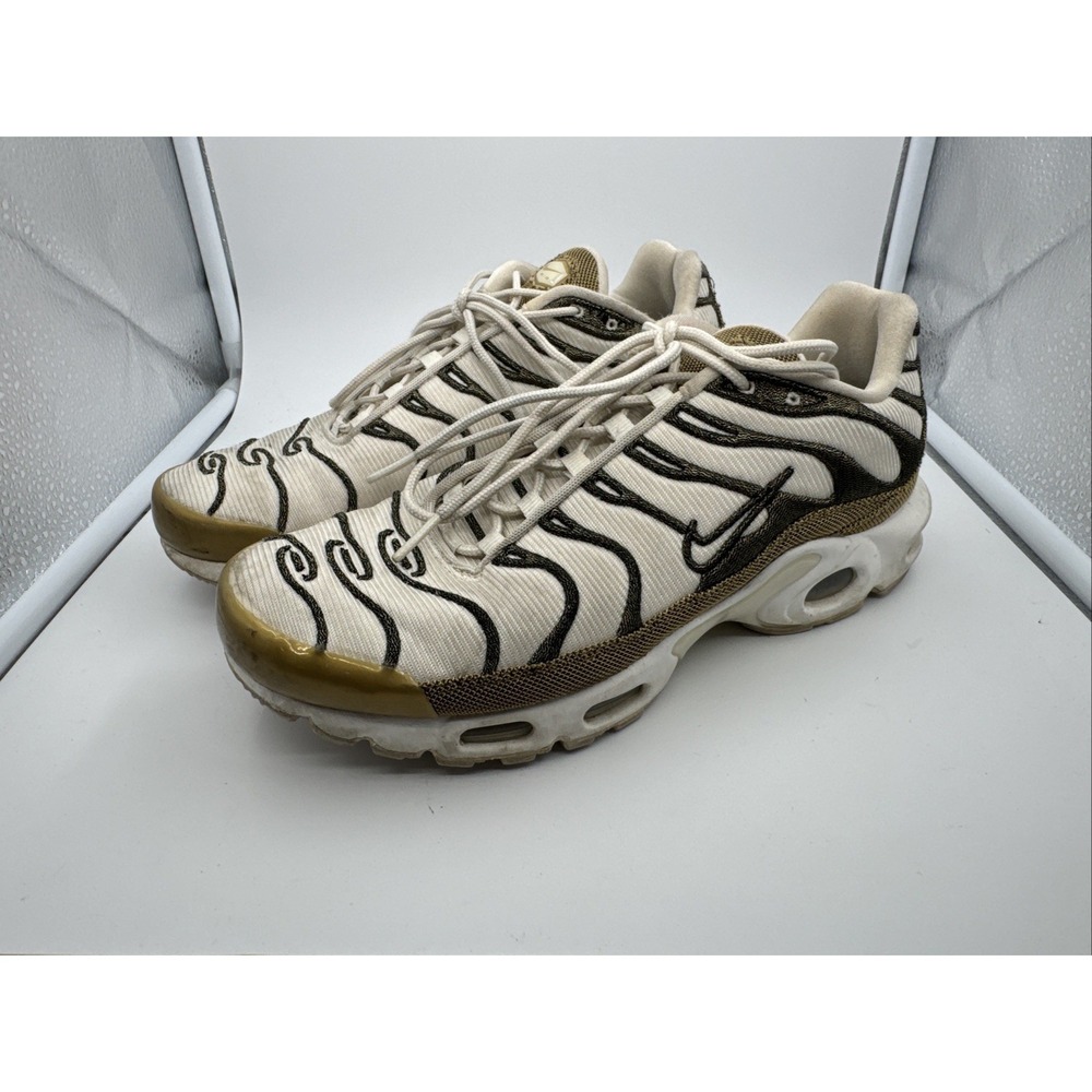 Nike Air Max Plus Women's size 8  Running Sneakers 605112-054 White Gold Shoe‎